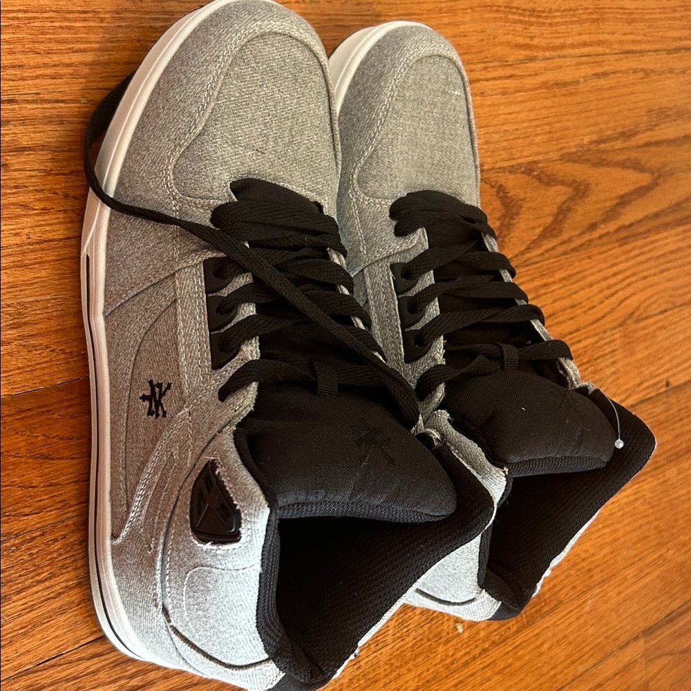 NWT Zoo York Black and Gray Men's Sneakers